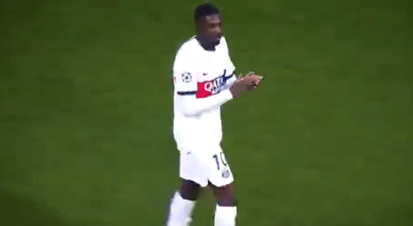 Kamery nagrały reakcję Dembele na czerwoną kartkę dla Xaviego [WIDEO] Obraz wpisu