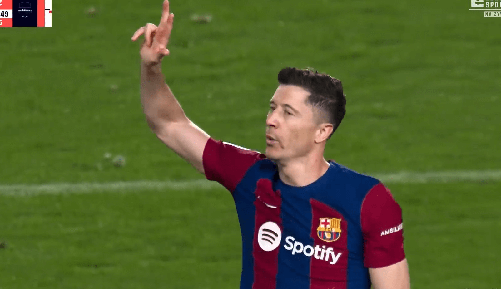 Sztab medyczny Barcelony zaskoczony postawą Lewandowskiego. Mógł wrócić na El Clasico! Obraz wpisu
