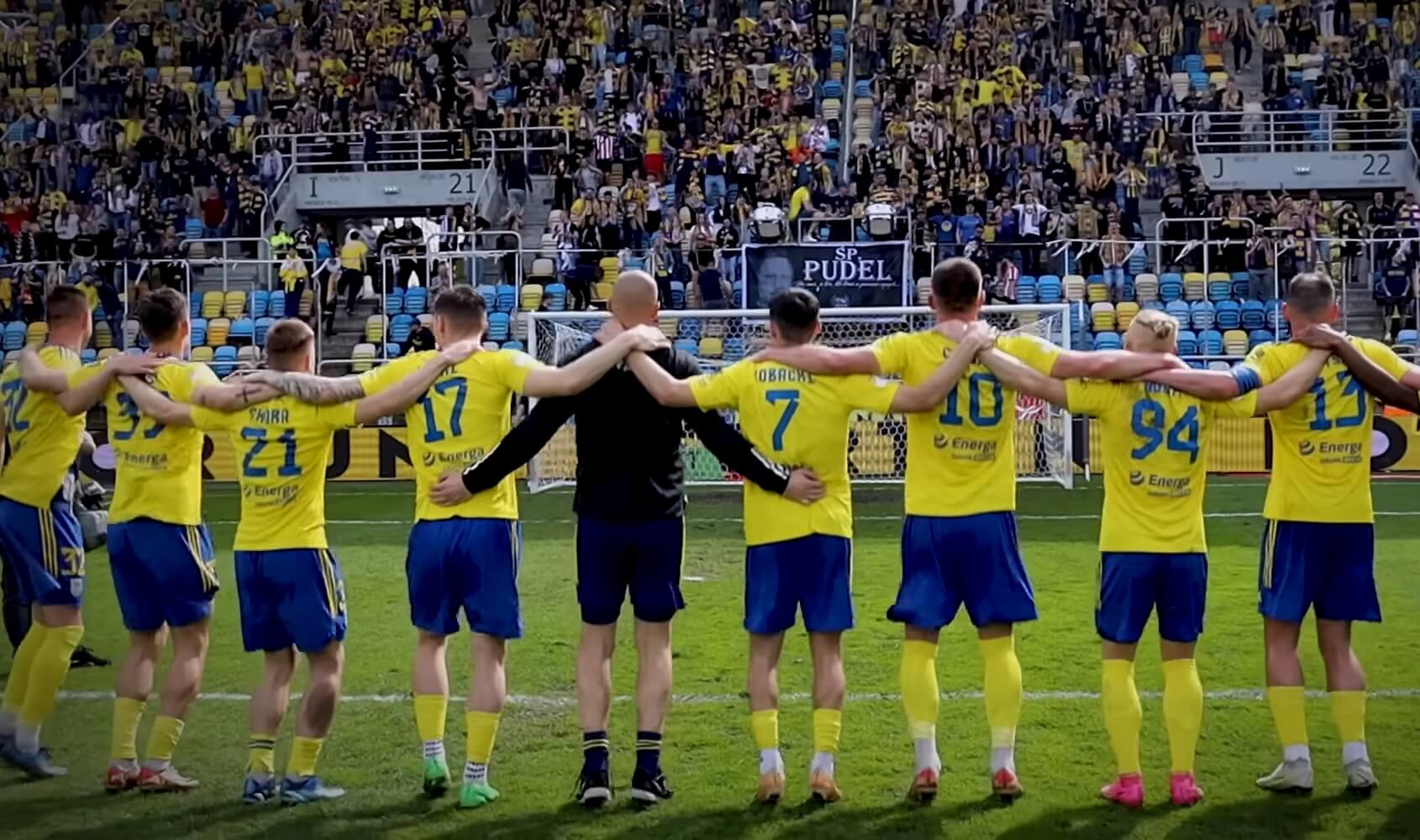 Arka Gdynia odpowiada na ostatnią aferę. „Zaprezentowany fragment nie odzwierciedla całego przebiegu spotkania” Obraz wpisu