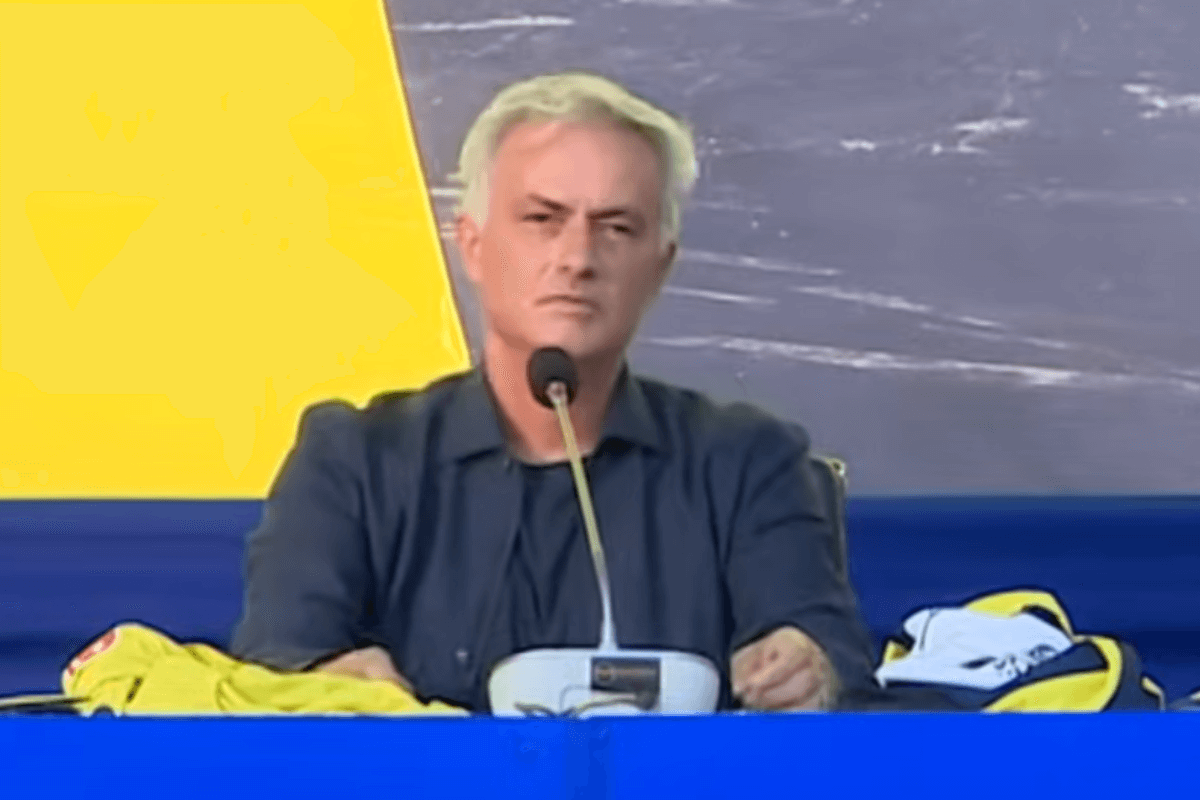 Gigantyczna burza w Turcji. Jose Mourinho oskarżony o rasizm! „Przekroczył granicę” Obraz wpisu