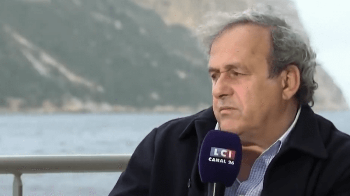 Były szef UEFA przeciwnikiem VAR. „Chciałbym systemu, który będzie rozwiązywał problemy” Obraz wpisu