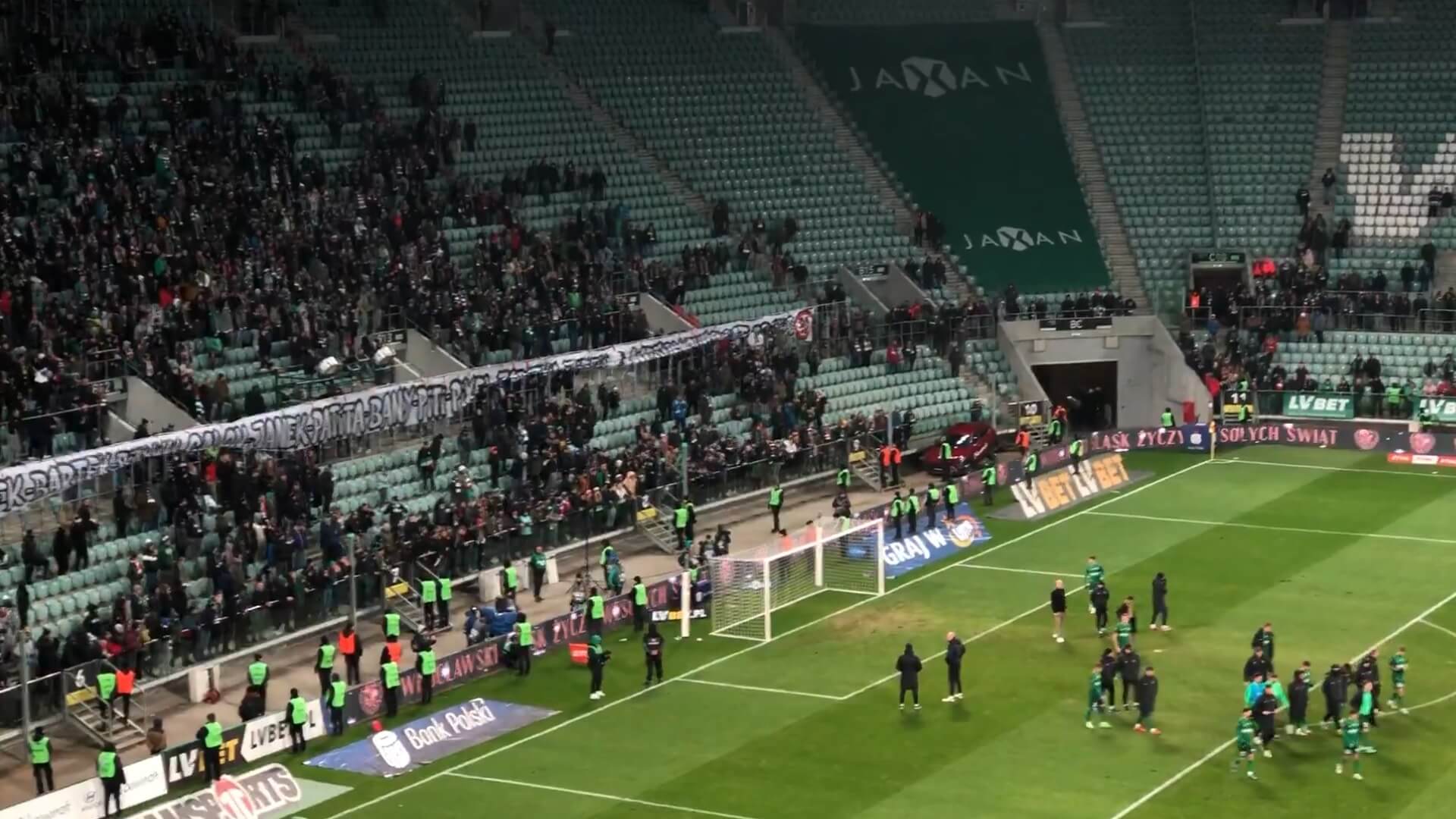 Kibice Śląska podsumowali fatalną rundę swojego klubu. „Spadek jest nasz” [WIDEO] Obraz wpisu