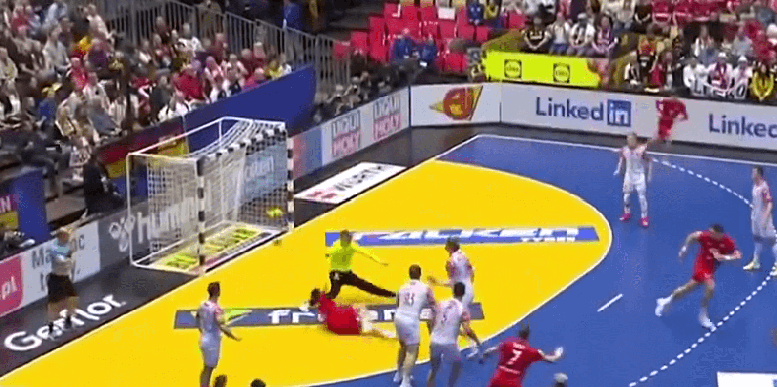 Ogromna afera po meczu Polski na MŚ w piłce ręcznej. Niesłusznie uznano gola rywali [WIDEO] Obraz wpisu