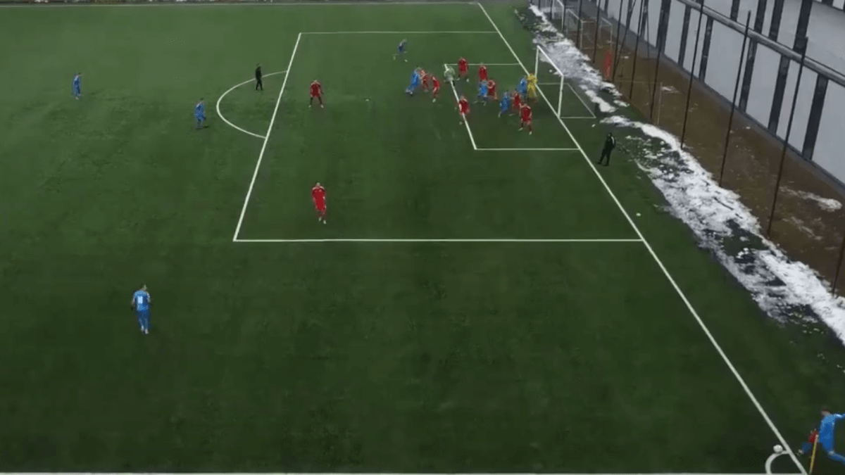 Nieszablonowe podejście klubu Piszczka. Rozgrywają rzuty rożne z udziałem bramkarza [WIDEO] Obraz wpisu