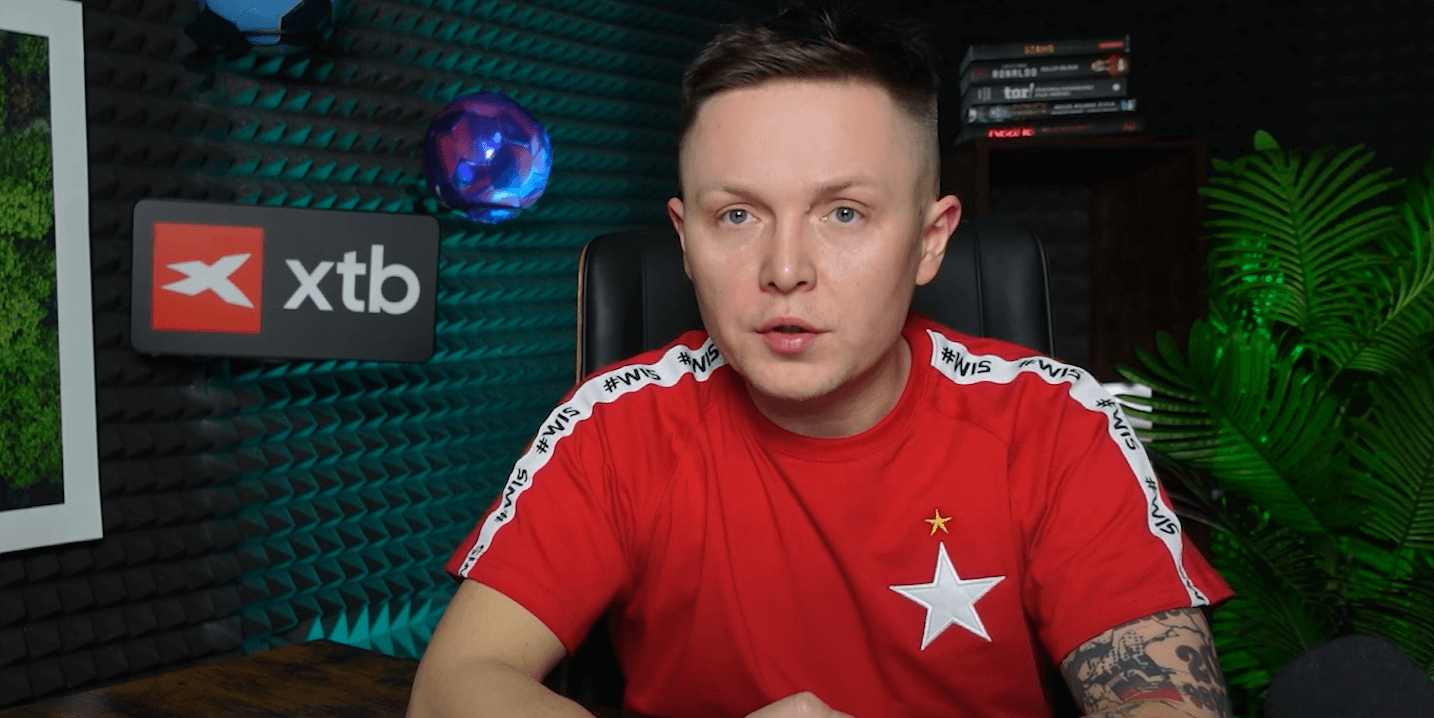 Tomasz Ćwiąkała wygrał sprawę z hejterem. W 2023 roku obrażał rodzinę dziennikarza Obraz wpisu