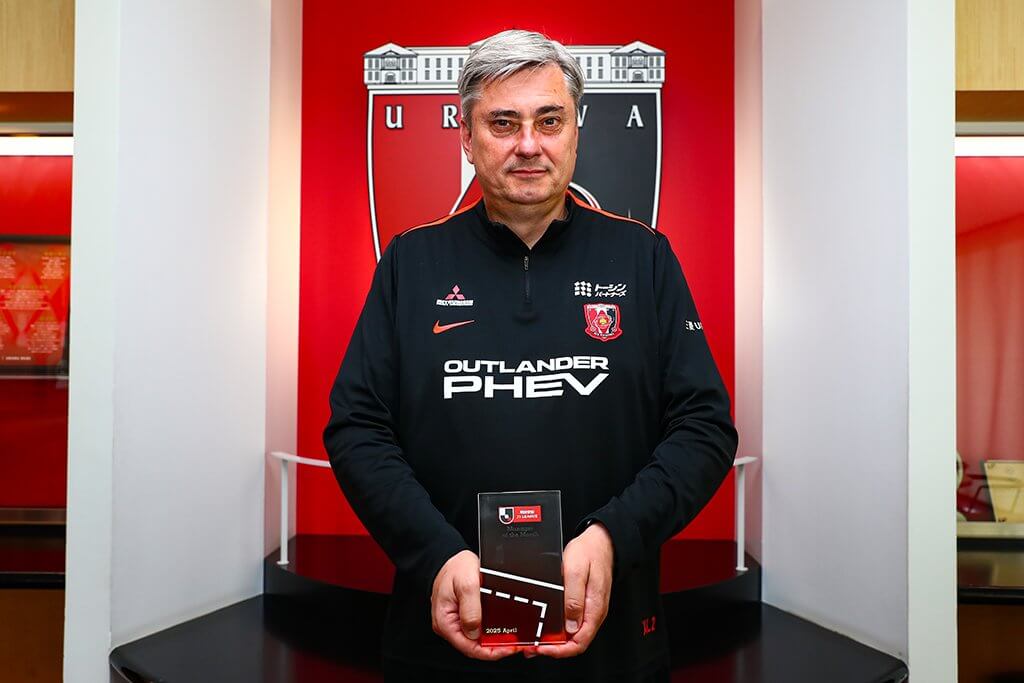 Maciej Skorża wybrany najlepszym trenerem miesiąca w Japonii! Odebrał prestiżową nagrodę Obraz wpisu