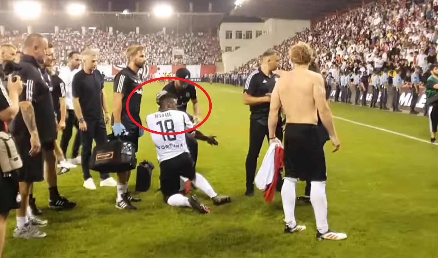 Piłkarz Legii zaatakowany przez kibiców FK Aktobe. Został trafiony metalową zapalniczką [WIDEO] Obraz wpisu