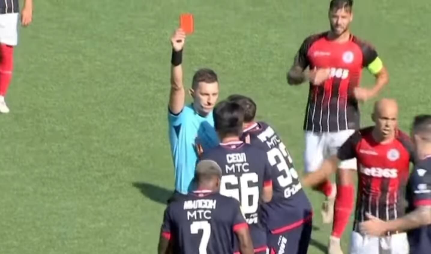 Polski sędzia pokazał czerwoną kartkę w el. LM. Decyzja wspomoże Lecha Poznań? [WIDEO] Obraz wpisu