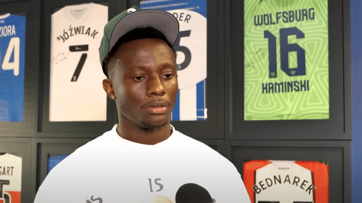 Yannick Agnero będzie rewelacją ligi? „Jego największy atut to szybkość” Obraz wpisu