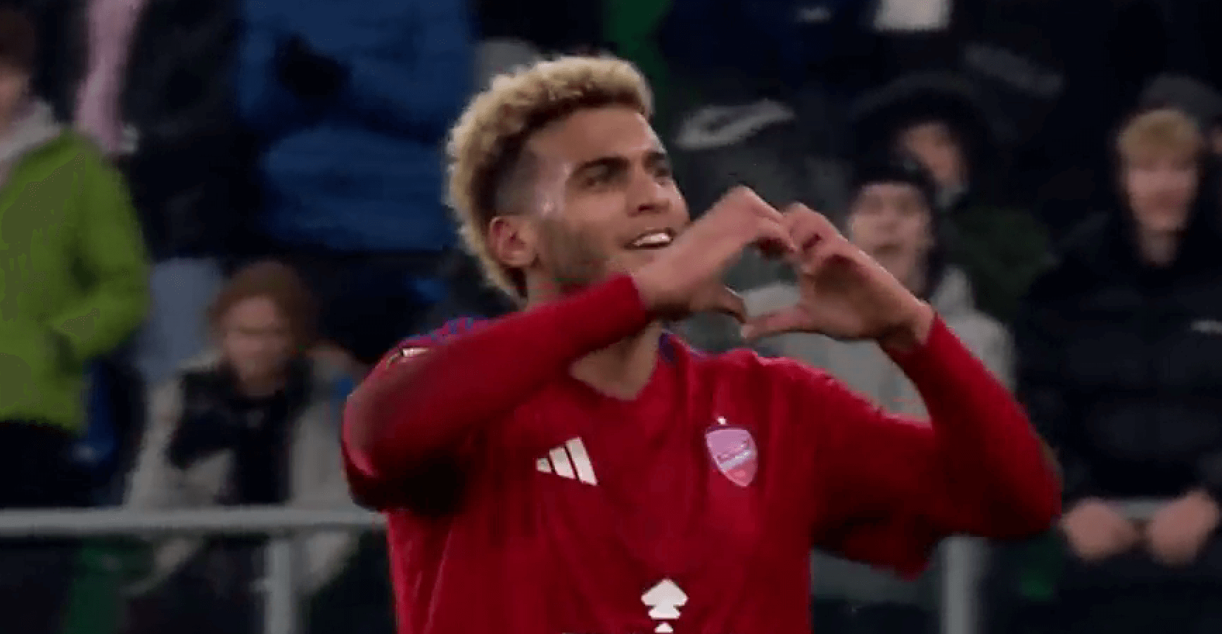 Fadiga odpowiedział na krytykę kibica, a ten go przeprosił. „Myliłem się całkowicie” Obraz wpisu