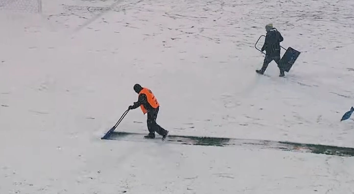 Sroga zima uderzy po raz kolejny. Co ze wznowieniem Ekstraklasy? Obraz wpisu