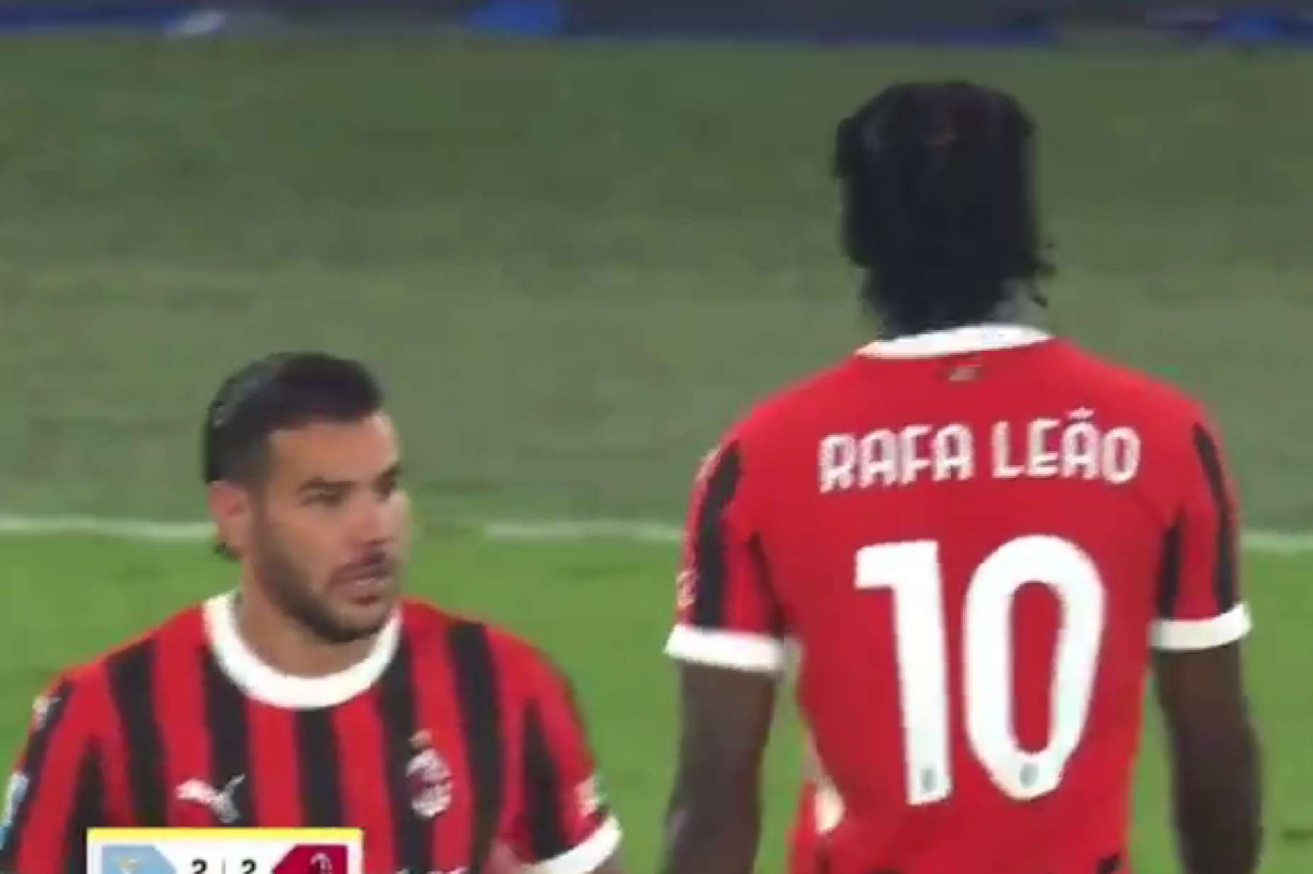 Dziwne zachowanie gwiazd Milanu. Wszczęli bunt przeciwko trenerowi? [WIDEO] Zdjęcie główne wpisu