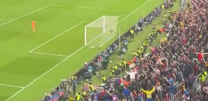 Kibice Barcelony powitali Szczęsnego! Owacje i gromkie: "Fumador, fumador!" [WIDEO] Zdjęcie główne wpisu